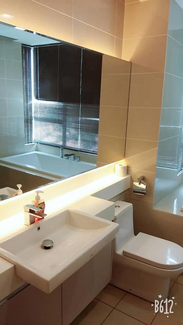 Apartment By Wgs Homestay Kuala Lumpur Exteriör bild